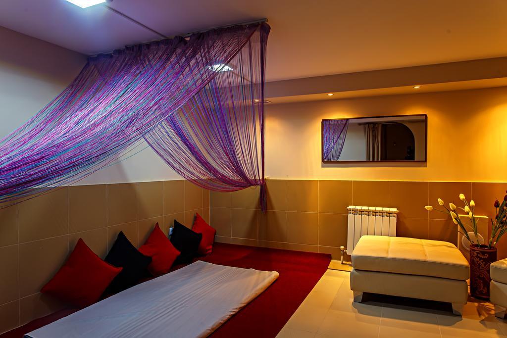 Red Village Hotel Astana Bagian luar foto